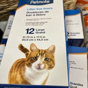 3 new boxes of large cat pan litter liners.